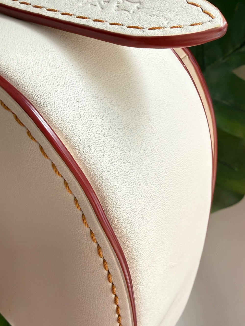 Coach Cream and Brown Crossbody Saddle Bag - Picture 7 of 14